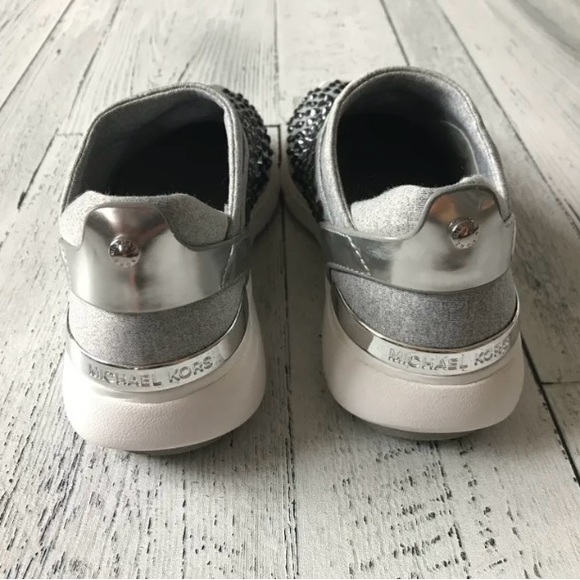 Michael Kors slipp on sneakers • Size 6 - Picture 2 of 5